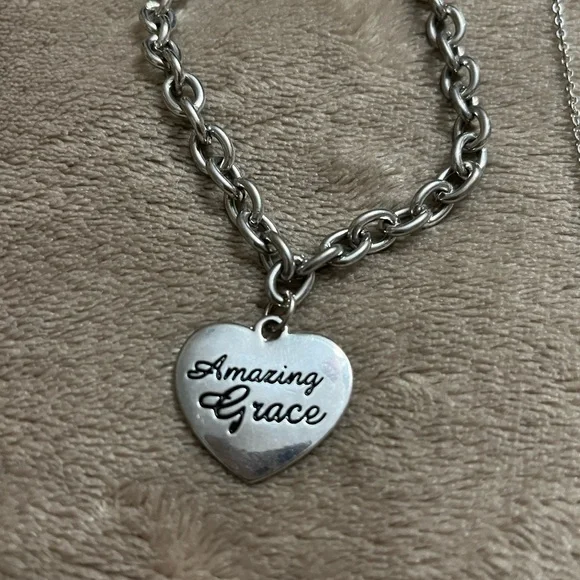 Lot of Religious Jewelry Bundle Silver Crosses - Picture 4 of 9